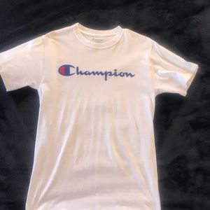 Like new Champion tee